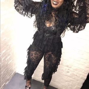 Custom made 2piece stretchy lace outfit - worn 1x!